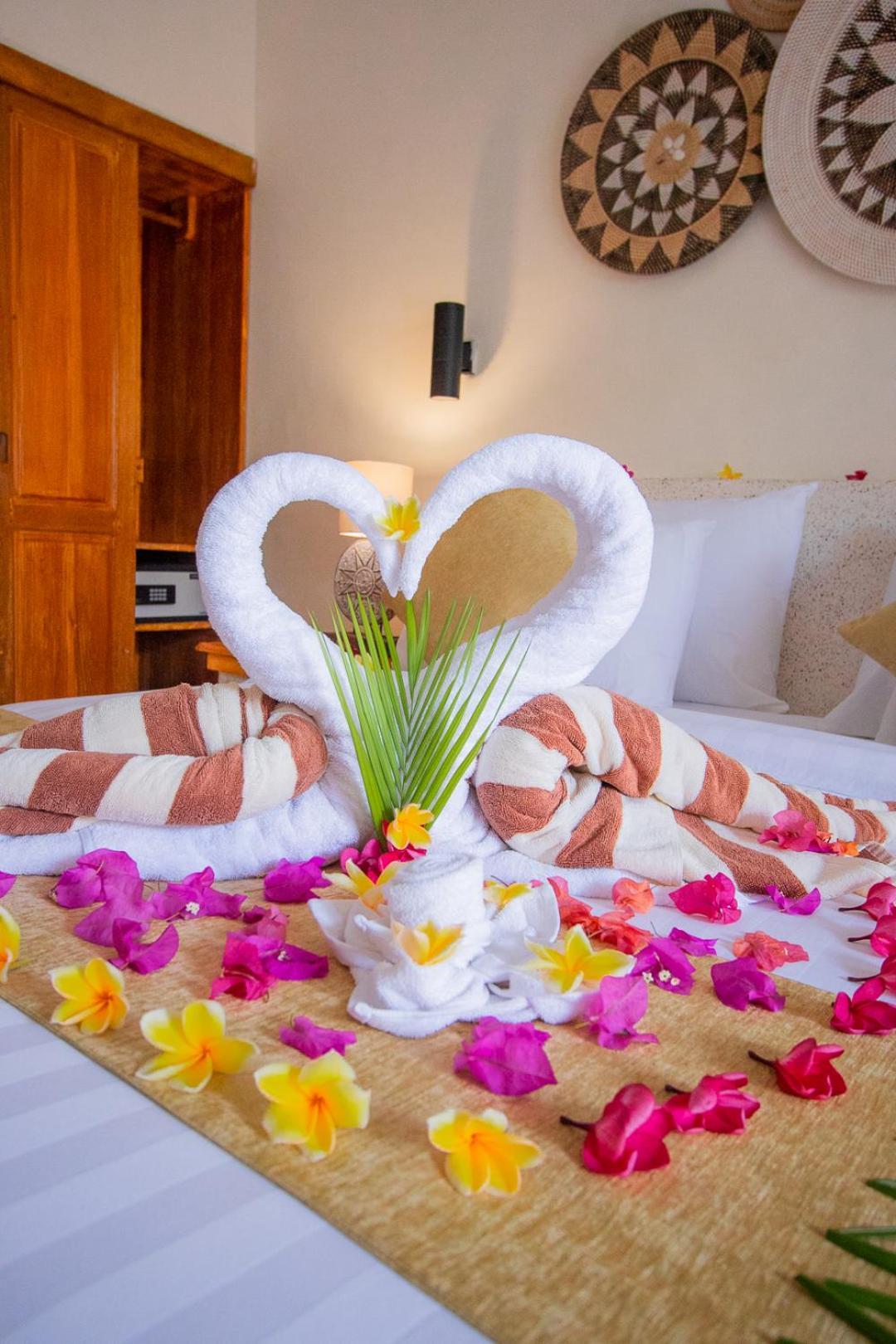 Tanis Village - Luxury Villas กิลิไอร์ ภายนอก รูปภาพ